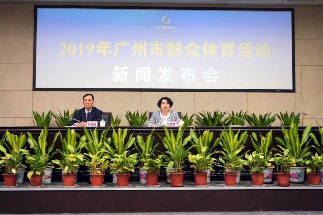 广泛开展群众性实践活动,开展各具特色的活动