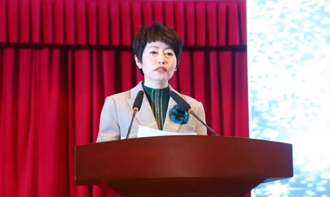 墨墨新年祝福视频,默默的祝福