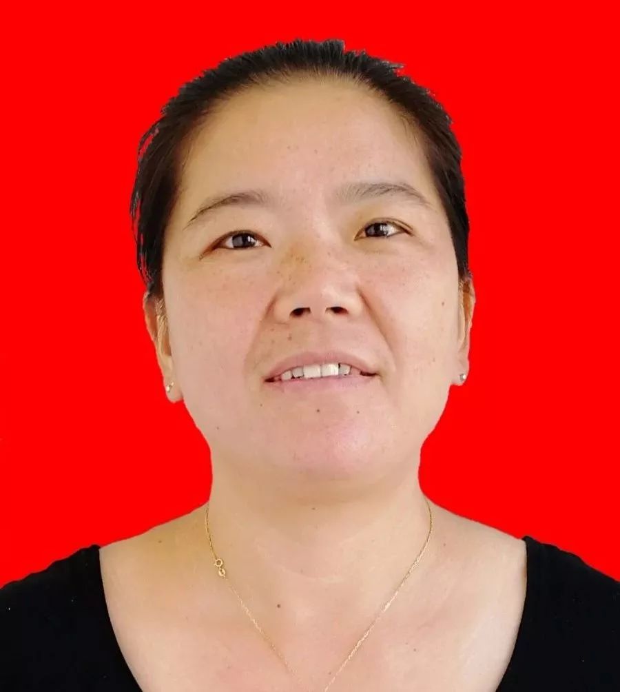 大火中救出3人,母子被困火场被合力救出