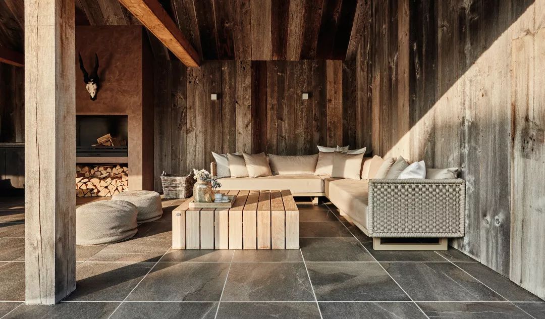 品牌∣大牌联手AndrewMartin获奖设计师EricKuster联合优艺时尚推出高端家居系列