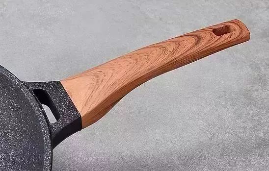 炒菜总粘锅咋办教你一招解决,炒菜粘锅最好的解决办法