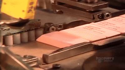 铅笔上面的东西掉了怎么办,铅笔上面的橡皮擦字干不干净