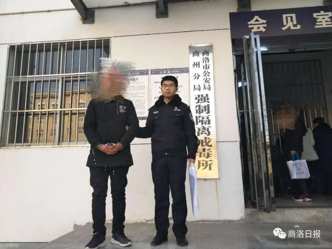 网络赌博斗牛输了40多万报警追回,警方抓斗牛赌博