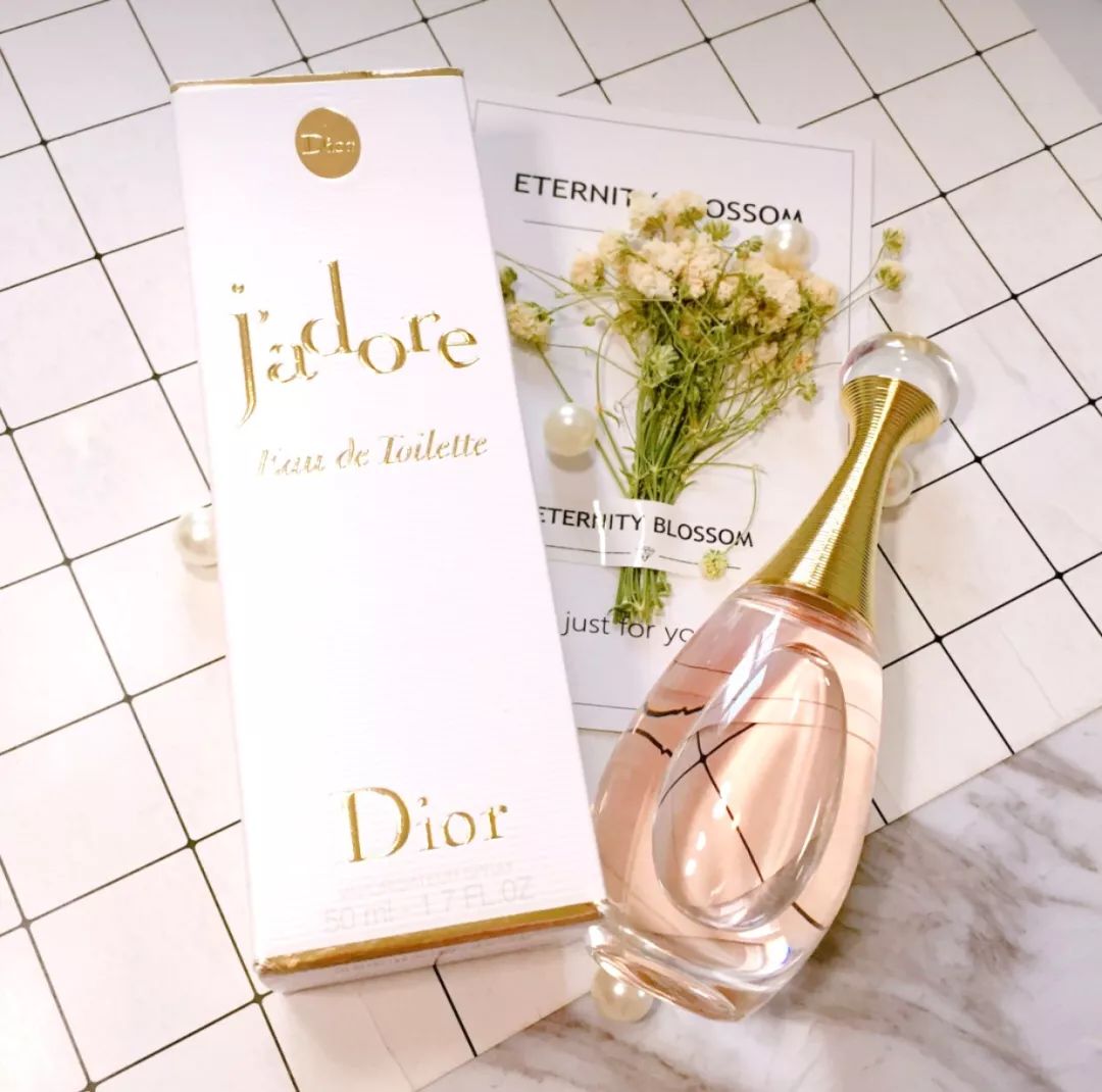 ysl香水气垫口红礼盒,ysl口红香水套装七夕限定礼盒520