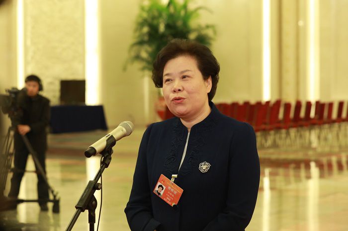 【聚焦*会两**】怎么缓解看病难、如何振兴中国足球？7位部长这样回应