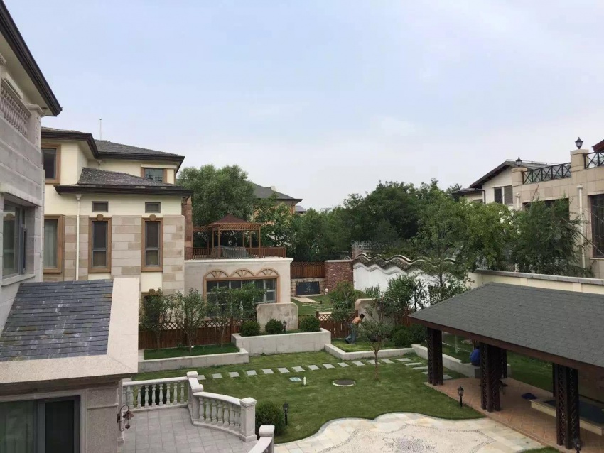 赵丽颖产后入住亿元别墅,再看看武汉有钱人都住哪