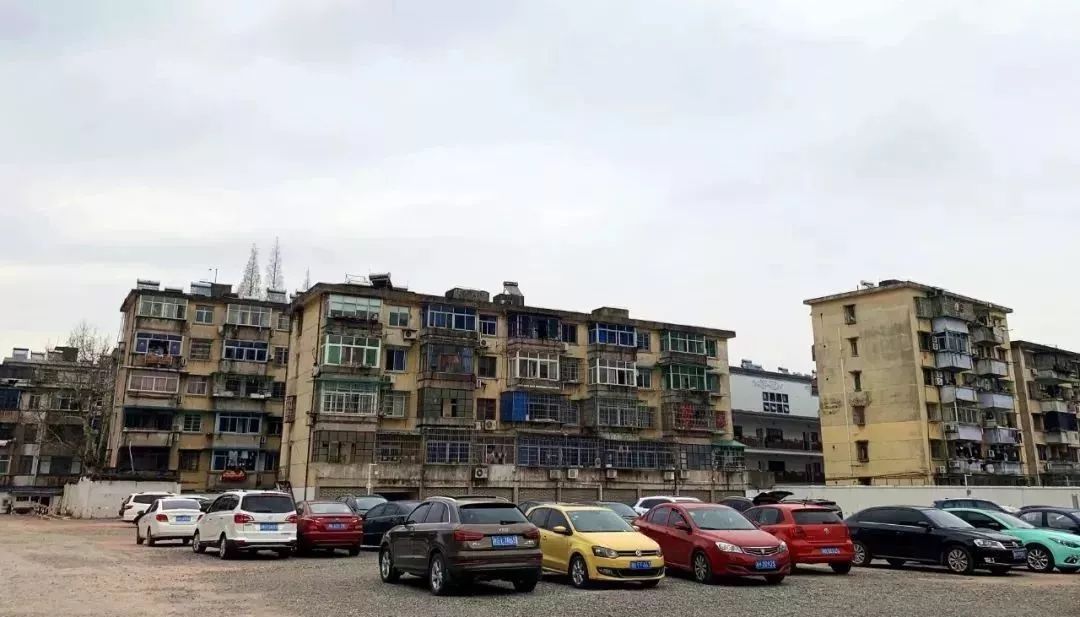 衢江城区停车收费标准,衢江区周六周日免费停车