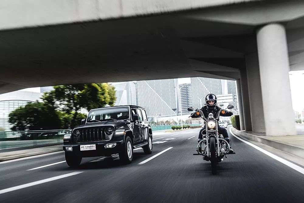 懂得让自己开心的男人，往往能挣钱又有趣｜基本款玩具