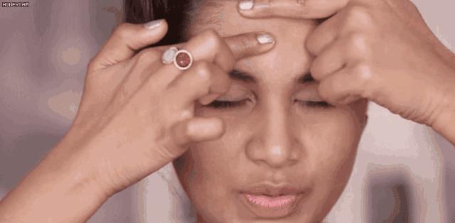 懒人快速去皱纹的方法,一涂一抹轻松解决皱纹