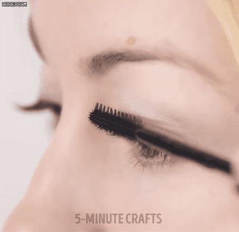 懒人快速去皱纹的方法,一涂一抹轻松解决皱纹