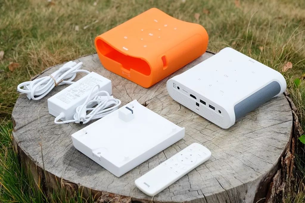 预告：明基新款智能家用色准投影仪，AI智能语音加持，在家打造专业影院在线学习娱乐中心