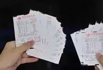 朋友圈发不实言论会有什么后果 (千万别发朋友圈)