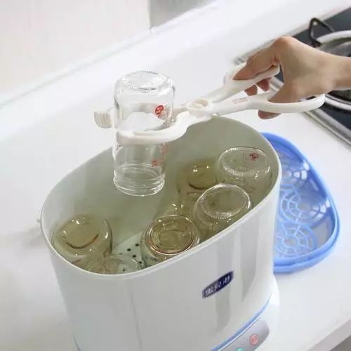 宝宝得了湿疹皮炎怎么办,婴儿特殊类型的湿疹以及皮炎