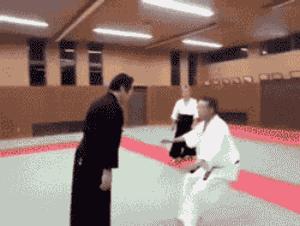 淘宝热卖“武功秘籍”!竟有不少人称已练就绝学...