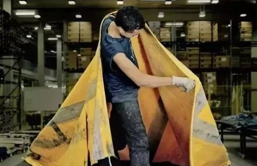 把废品变成生活用品,废料变实用东西