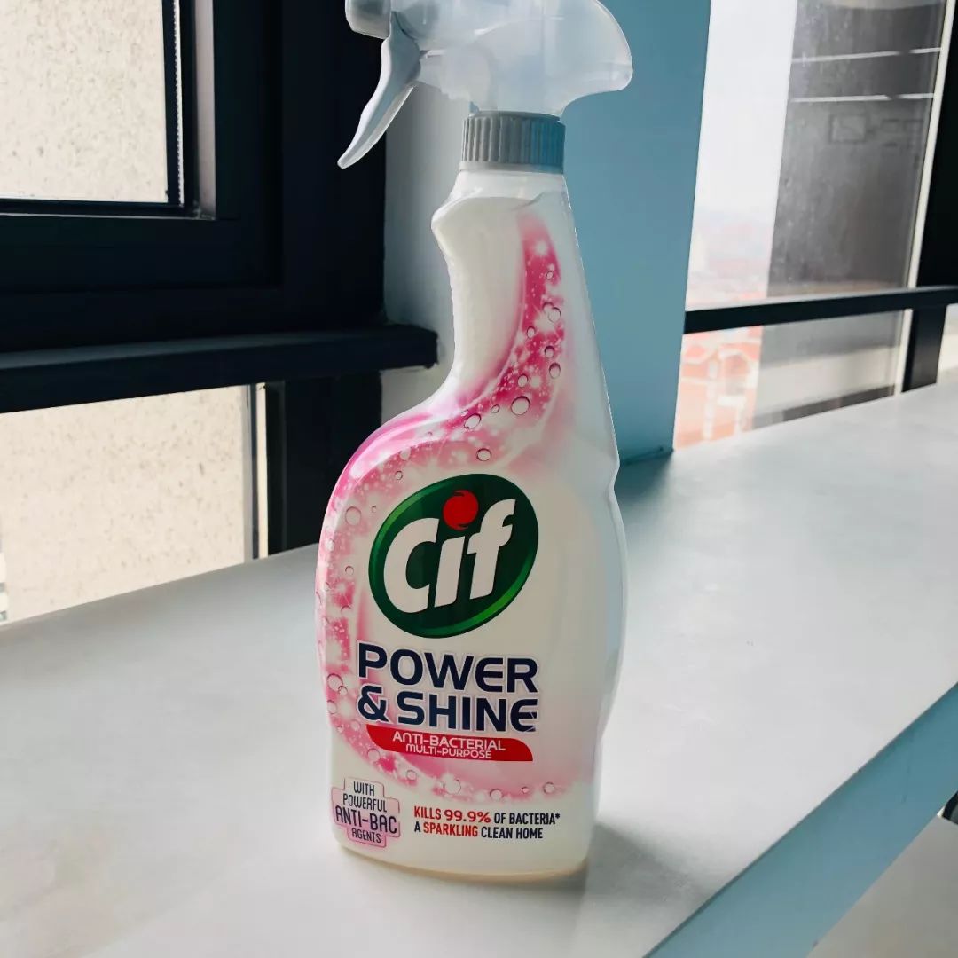 去污“高科技”!焦黑锅底、油垢、霉菌,喷一喷全消失