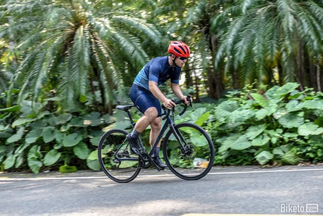 迪卡侬山地自行车rr520st测评,迪卡侬自行车triban520