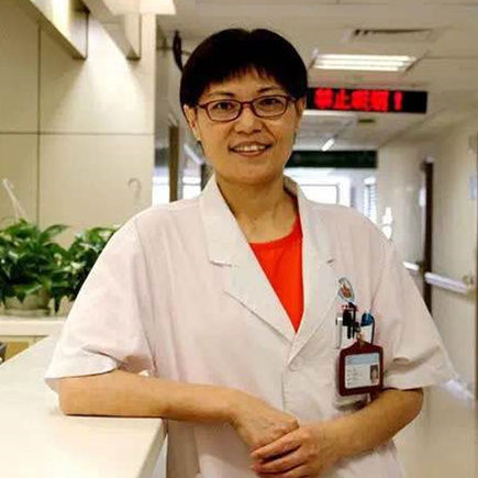 膝盖急性损伤肿过大腿，这样处理后她第二天竟好了八成