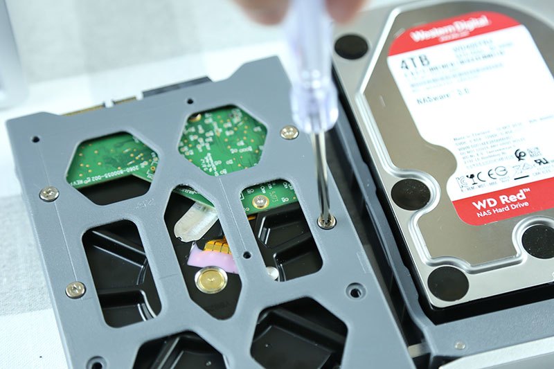 铁威马f2-221测评,f2-220铁威马