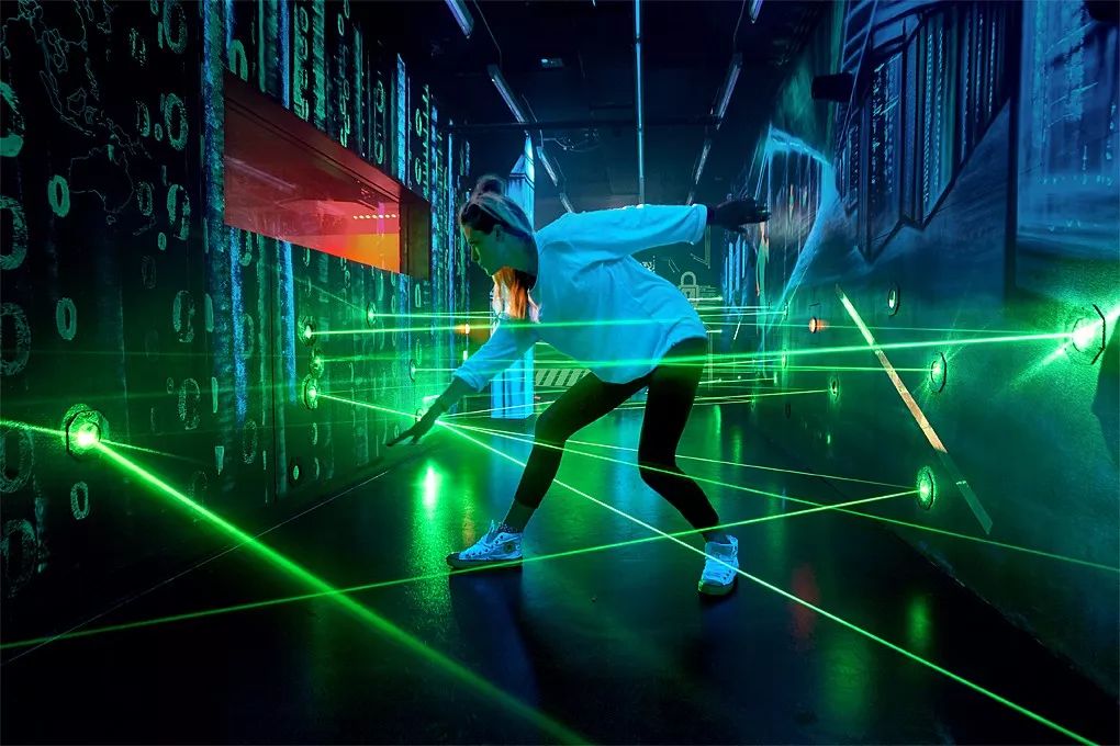 柏林展示身材,柏林很穷吗