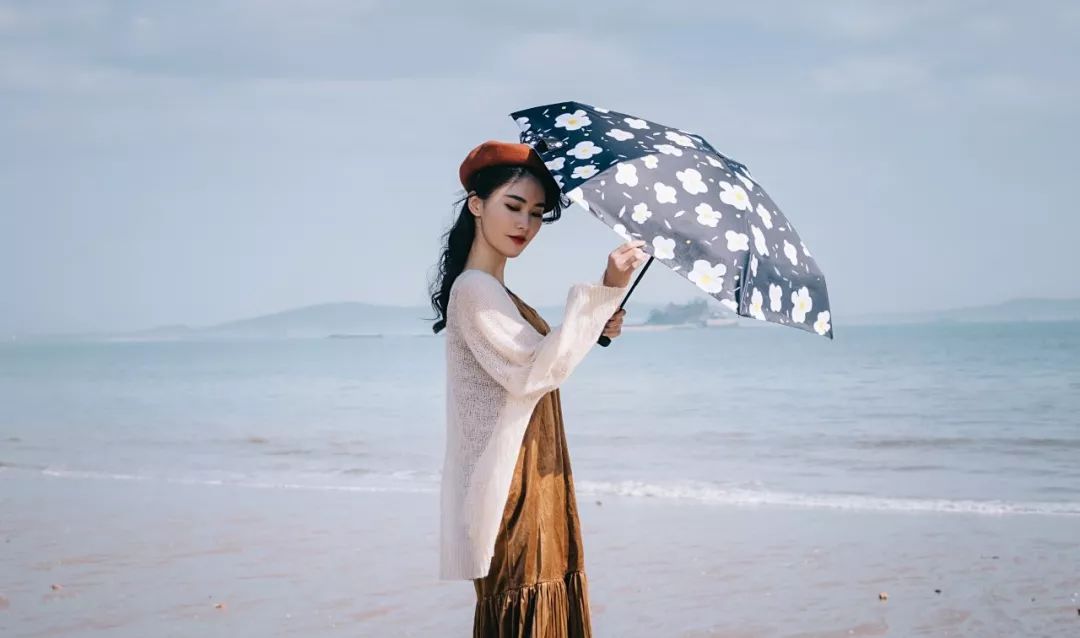 无论晴天雨天，巴掌长的它比你男朋友实用贴心！