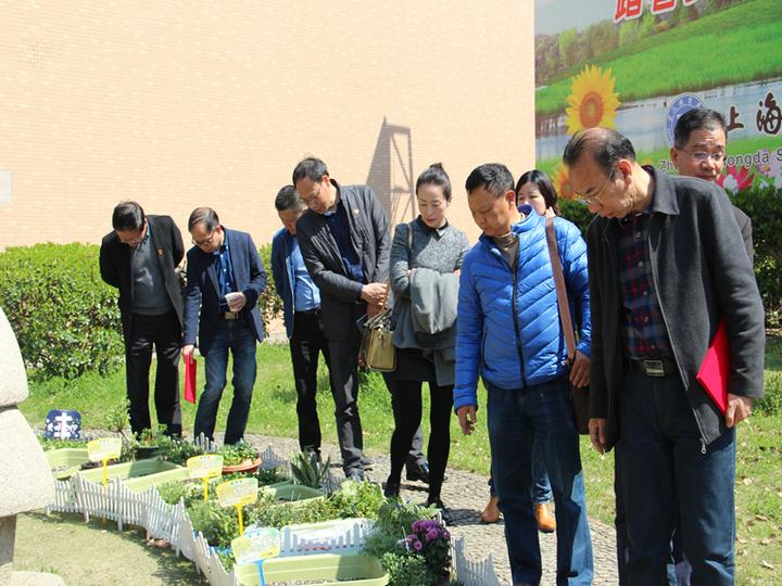 深度“融杭”提升教育品质,海宁这所学校与浙江中医药大学签约啦!