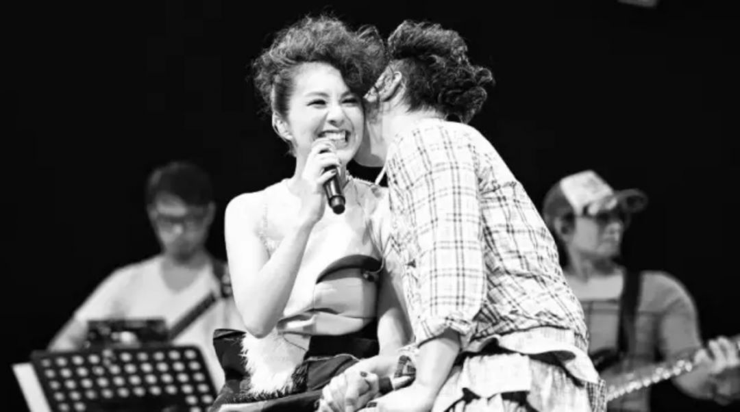 45岁杨千嬅图片大全,陈奕迅杨千嬅错过了就错过一辈子