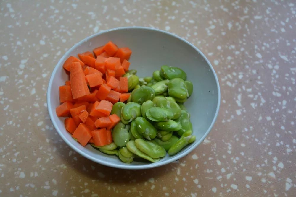 嫩蚕豆不带壳怎么吃,嫩蚕豆什么时候吃