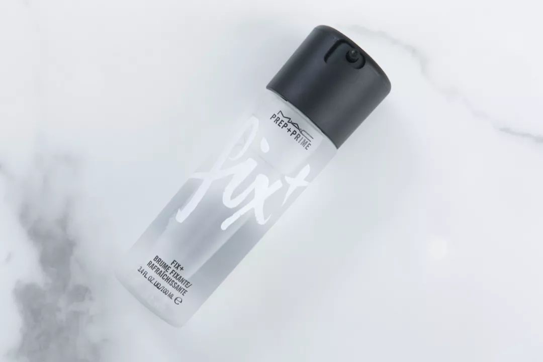 为什么有的人化妆一点瑕疵都没有,为什么有的人化妆反倒难看了