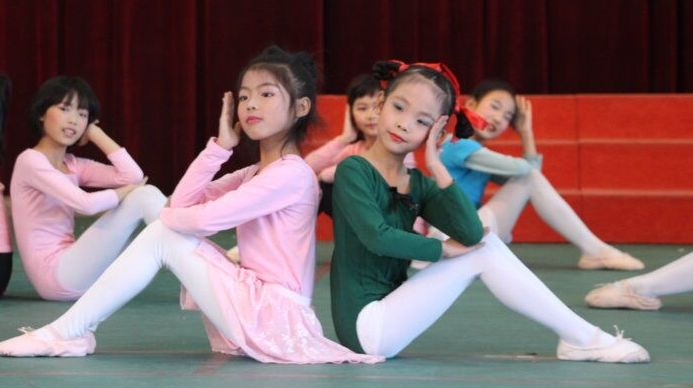 珍贵小学生的老照片,佛山珍贵老照片视频