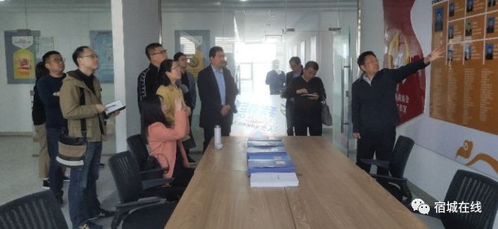 蹲点采访环卫工人8小时工作,蹲点采访