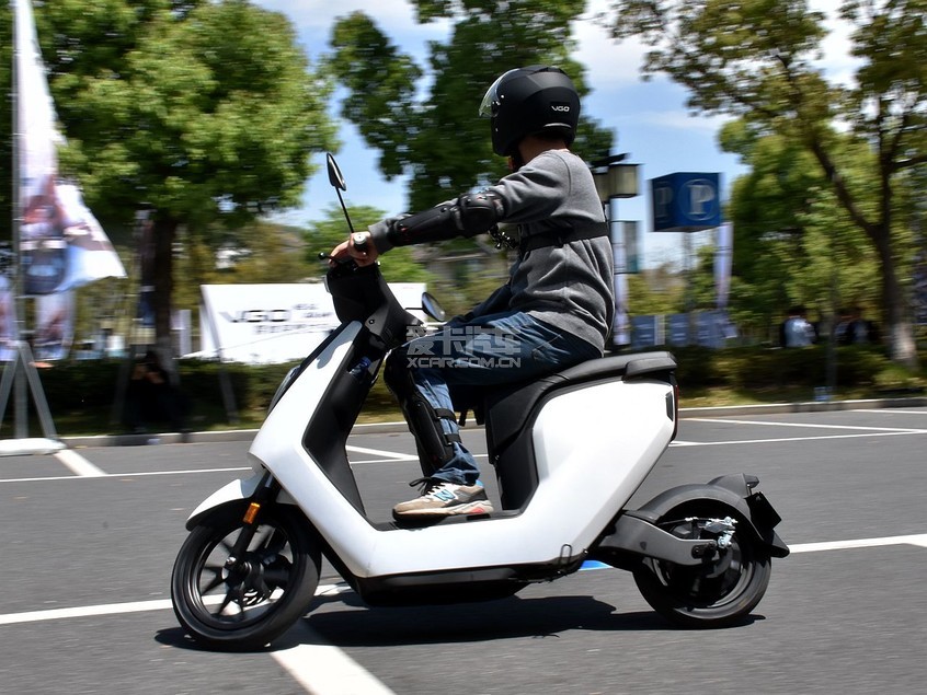 本田新能源电动摩托车,五羊本田vgo电动摩托