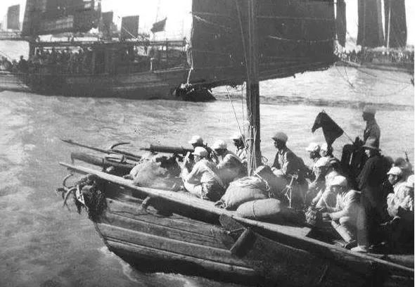 甯稿窞闈╁懡鐑堝＋闄靛洯鍗囨棗浠紡,甯稿窞浜烘皯骞垮満鍥藉簡鍗囨棗浠紡