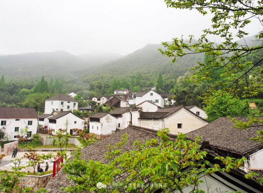山沟沟里不存在的风景美如画,充满田园风光的美丽小村庄