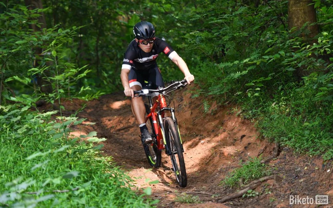 迪卡侬山地车rockrider540测评,迪卡侬rockrider5.2山地车评价