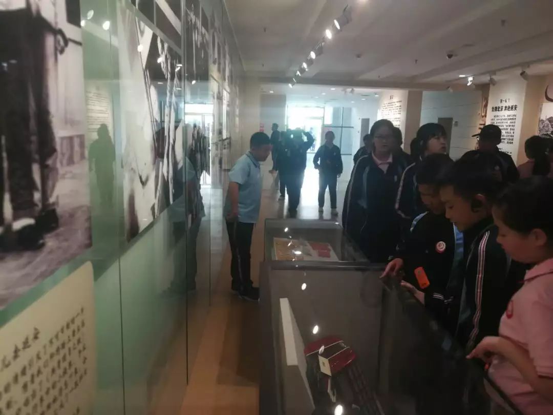 闄曡タ瀛︿範杩藉绾㈣壊瓒宠抗绯诲垪娲诲姩,鎺㈢储姹傜煡涔嬫梾瀵昏绾㈣壊瓒宠抗