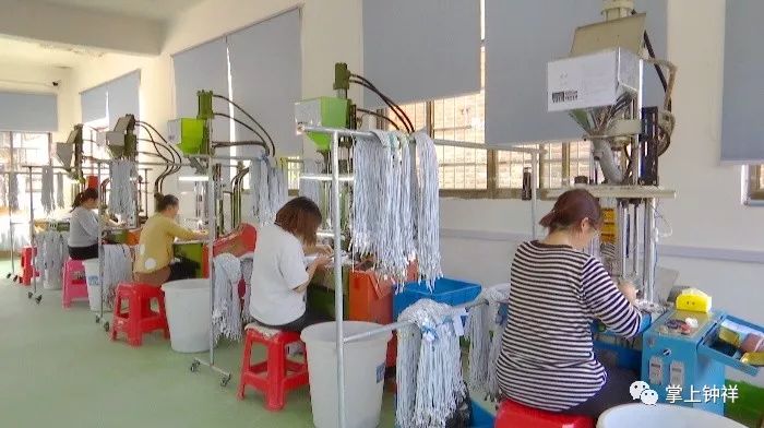 钟祥市：扶贫车间就近就业，脱贫致富不等不靠