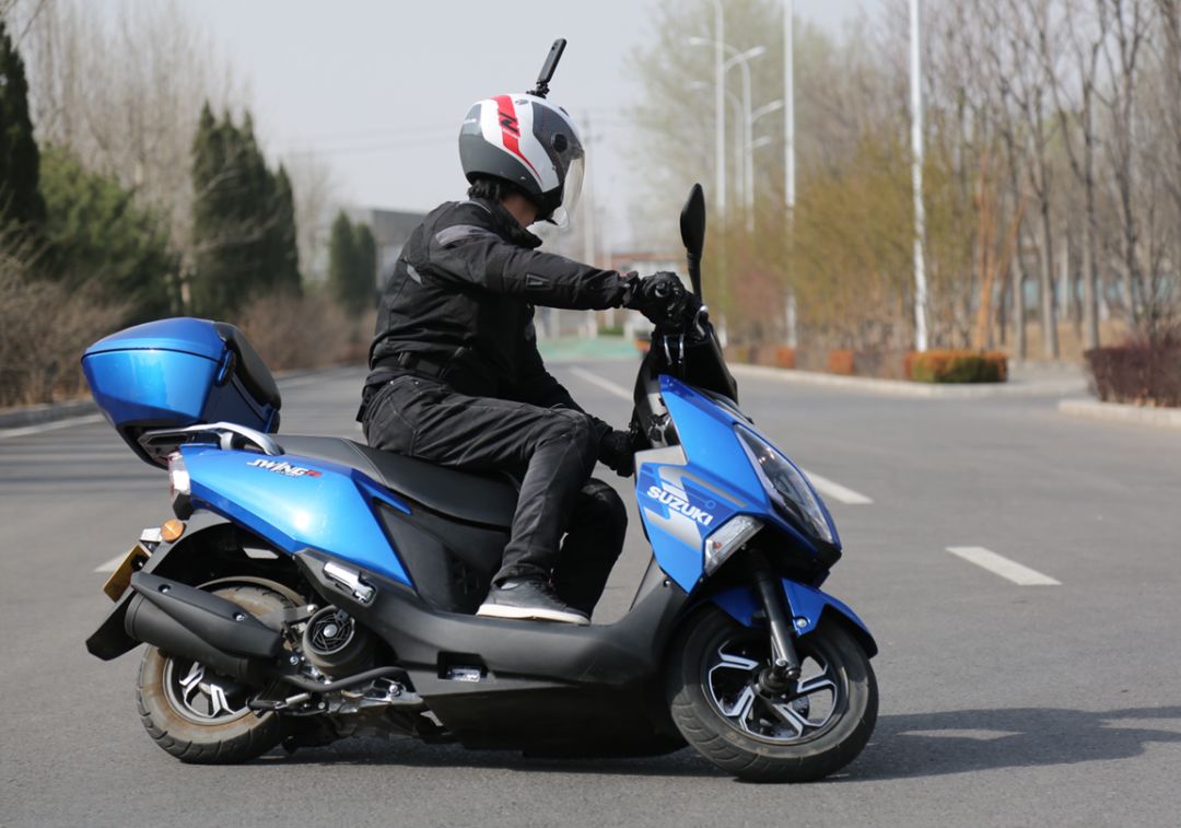 铃木uy125评价最好用的机油,豪爵125踏板afr和铃木uy对比