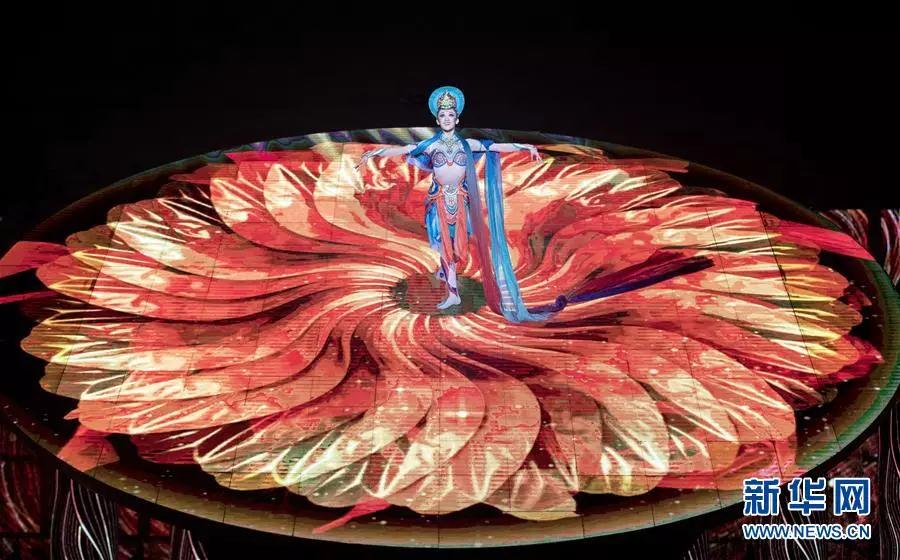 总书记来到世园会黑龙江馆，“花仙子”导游推介龙江园艺特色！