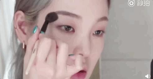 谁成想，教会我画“刘诗诗眼”的人是…邓伦