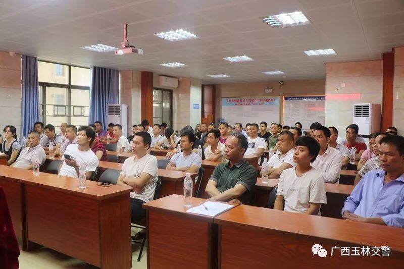 交警五个一,交警文明交通五个一