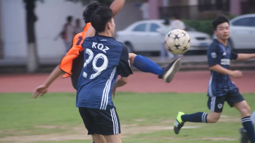 【活力邓中】夕阳西下，绿茵球场赛青春——记高一（6）班足球赛