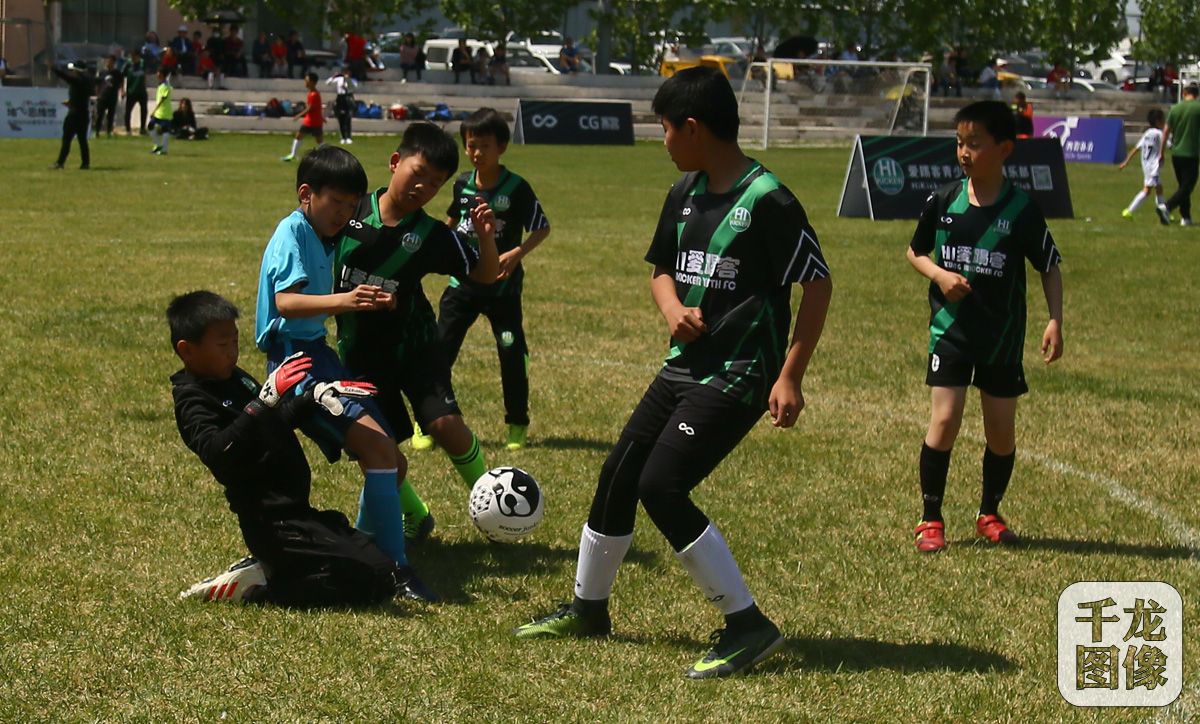 2019北京市级社会足球活动第5届“爱踢客”杯国际足球邀请赛举行