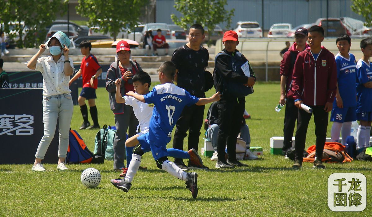 2019北京市级社会足球活动第5届“爱踢客”杯国际足球邀请赛举行