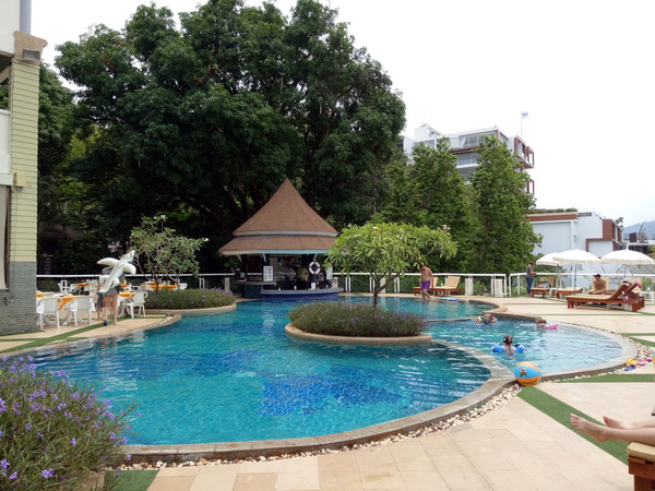 普吉岛自由行还是报团,普吉岛之旅免费观看完整版