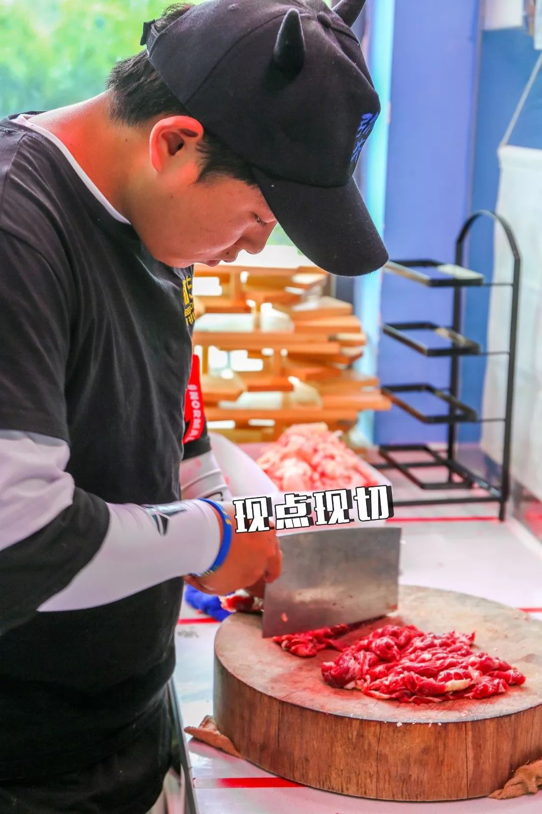 中国最便宜的龙虾店,99元4斤龙虾