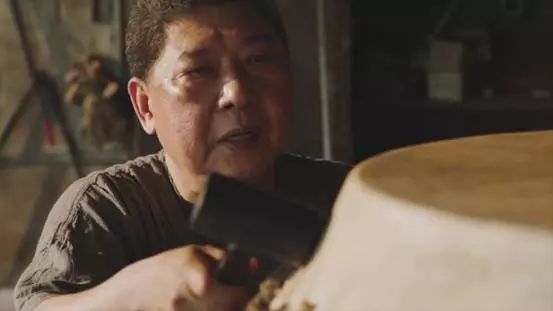 打鼓的鼓怎么做简单的,怎么制作花鼓歌