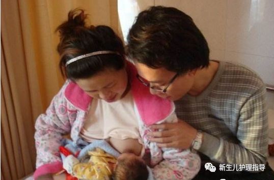 判断乳汁有没有营养光，看颜色不靠谱，最有效的方式只有这一个！