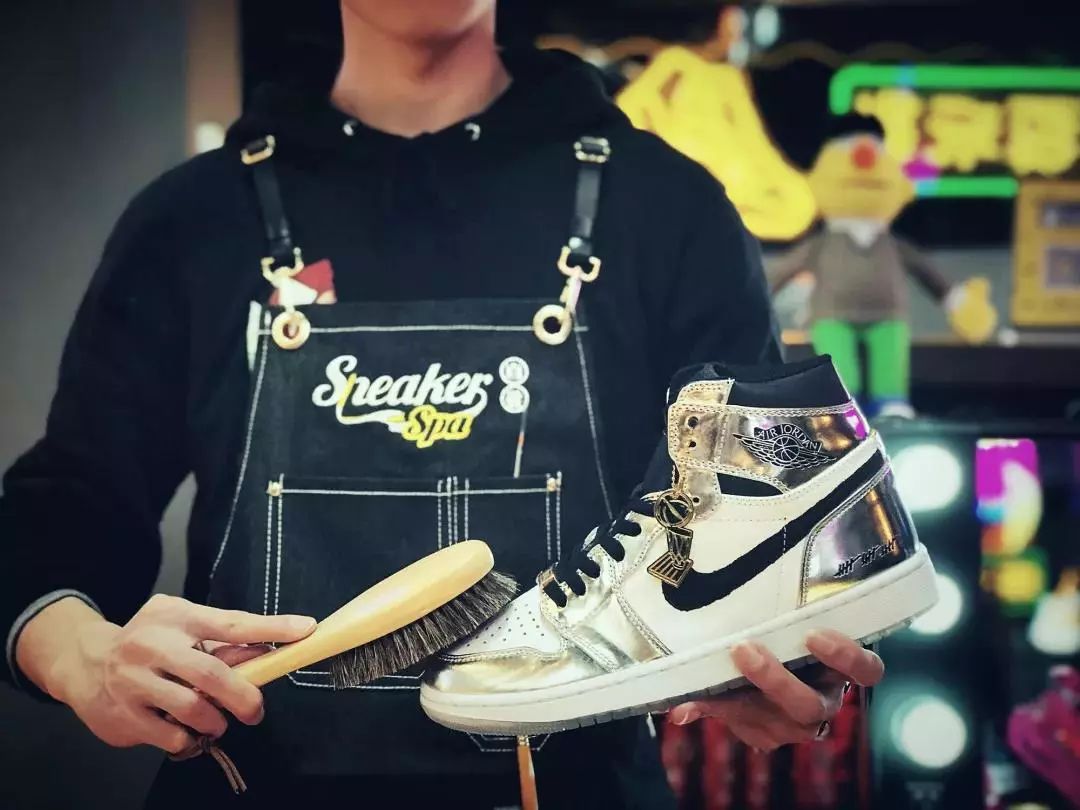 曝光这家“喜”鞋店！听说临沂的Sneaker找他找疯了！