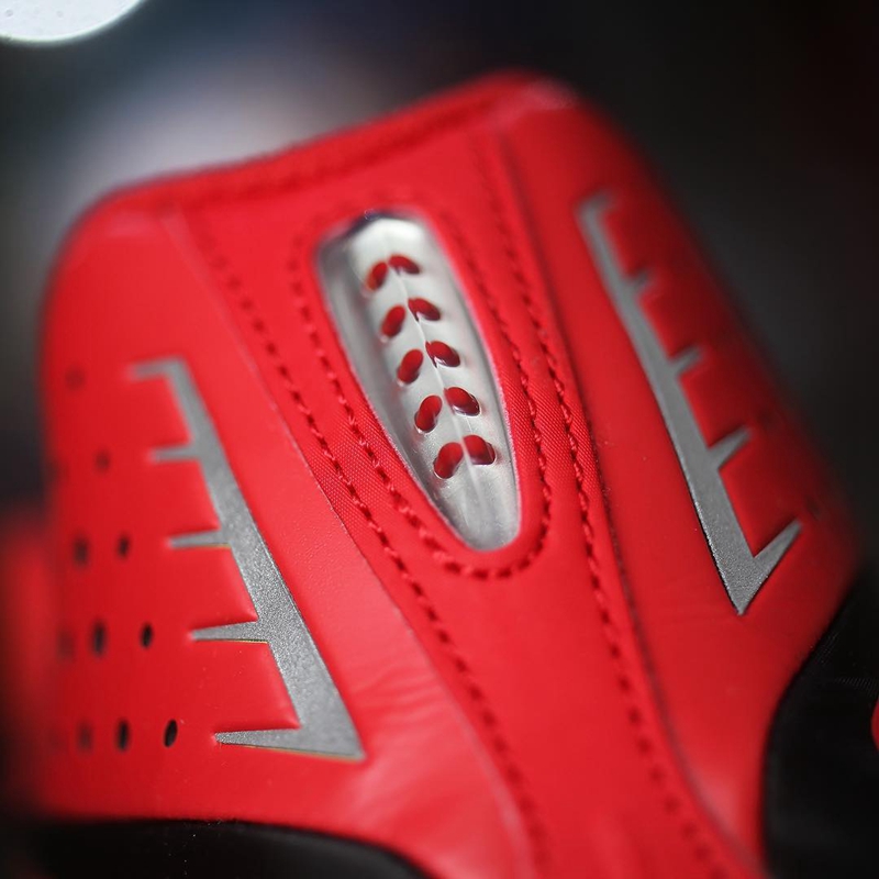 nike鞋面彩色斑点,nike鞋面发光